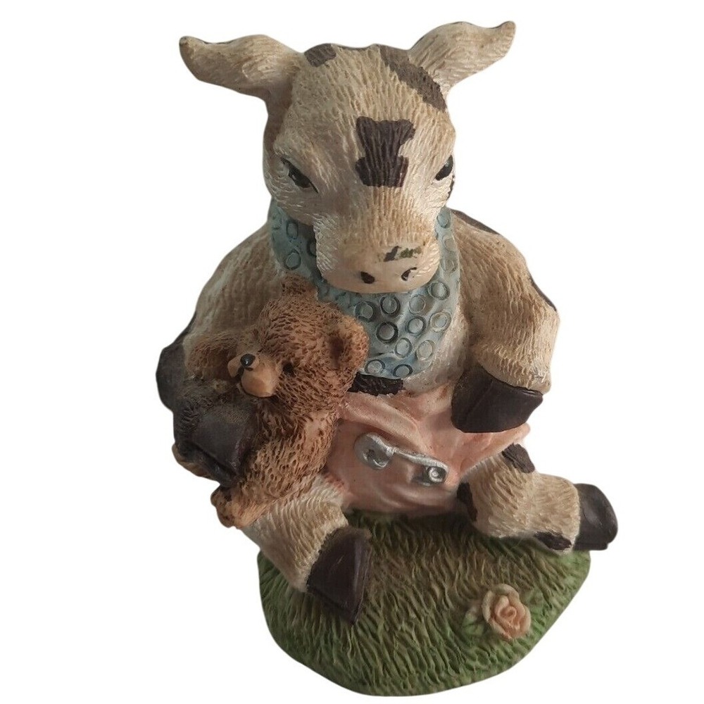 Resin Baby Cow Figurine w/‎ Teddy Bear 4" Pastel Farmhouse Collectible Country